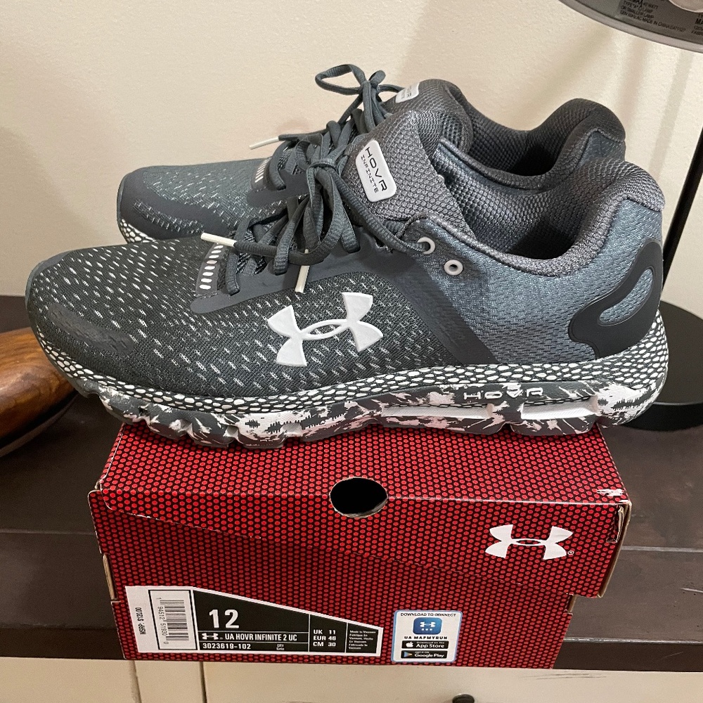 Under Armour Hovar - 12